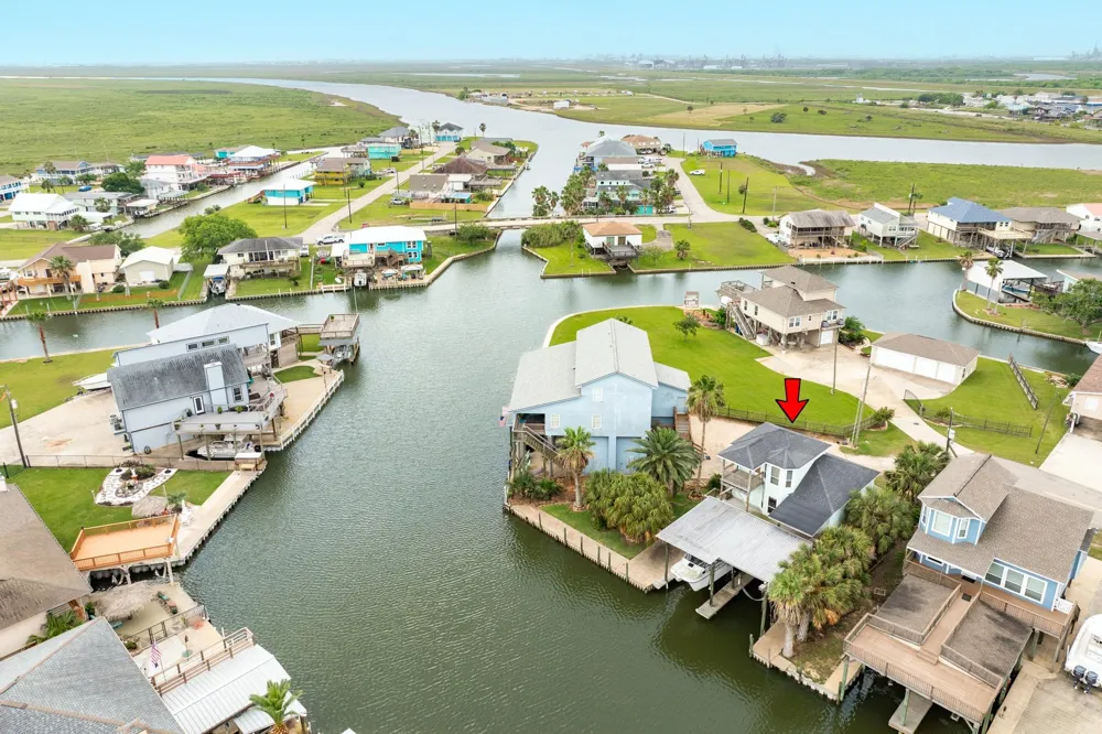 139 Driftwood Road Freeport, TX 77541