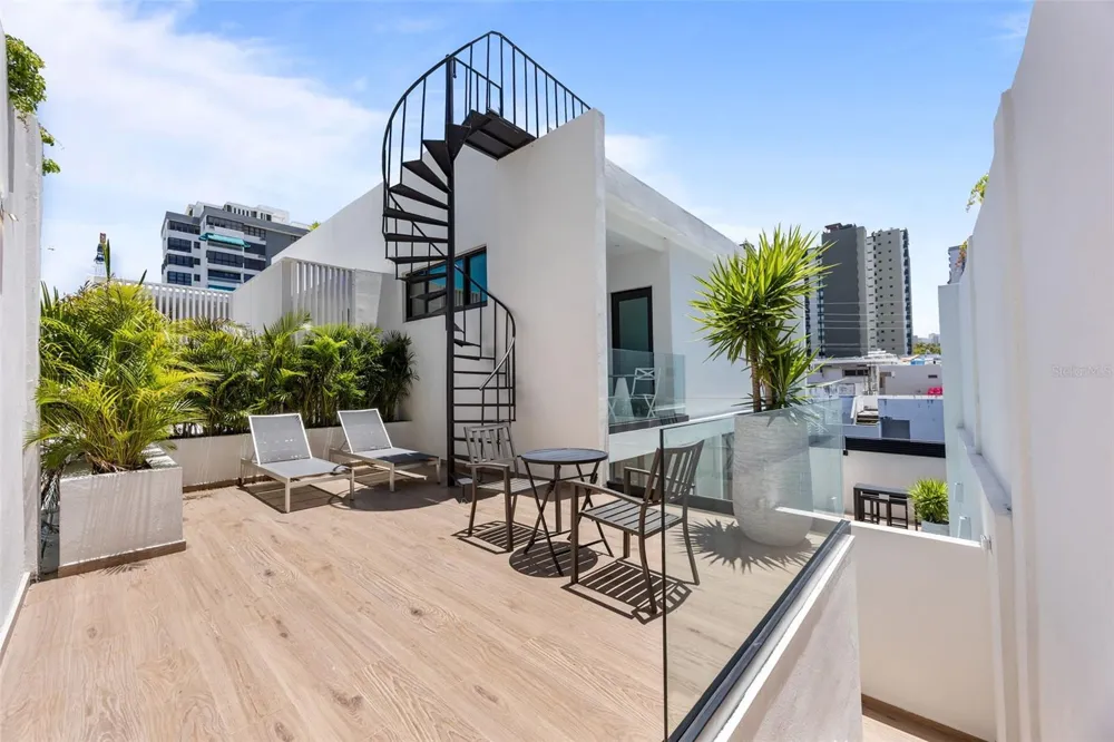 66 PLACID COURT San Juan, PR 00907