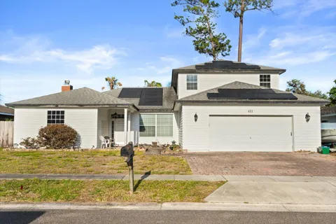 621 PRAIRIE LANE
