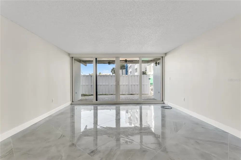 450 TREASURE ISLAND CAUSEWAY #104 Treasure Island, FL 33706