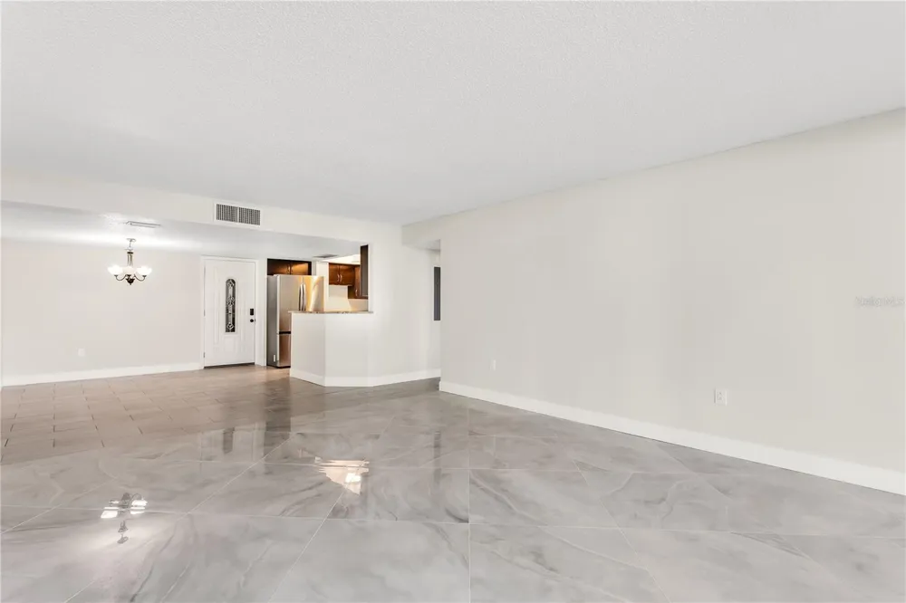 450 TREASURE ISLAND CAUSEWAY #104 Treasure Island, FL 33706