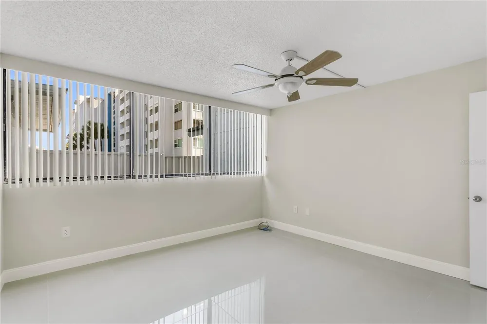 450 TREASURE ISLAND CAUSEWAY #104 Treasure Island, FL 33706