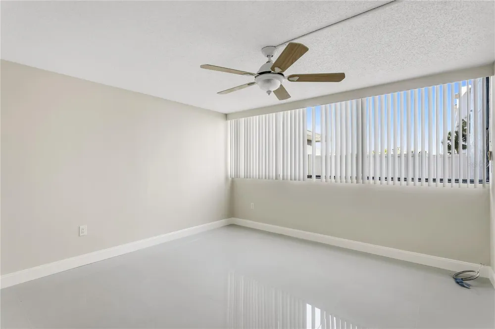 450 TREASURE ISLAND CAUSEWAY #104 Treasure Island, FL 33706