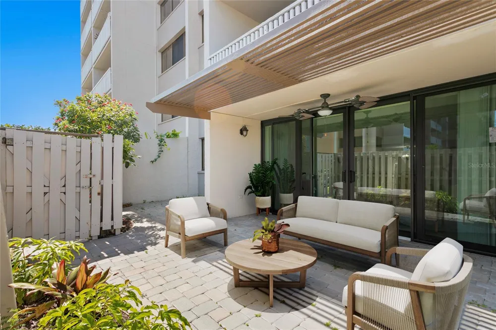 450 TREASURE ISLAND CAUSEWAY #104 Treasure Island, FL 33706