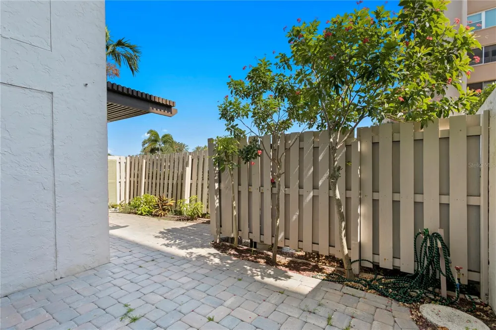 450 TREASURE ISLAND CAUSEWAY #104 Treasure Island, FL 33706