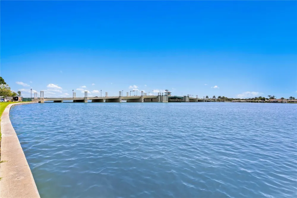 450 TREASURE ISLAND CAUSEWAY #104 Treasure Island, FL 33706