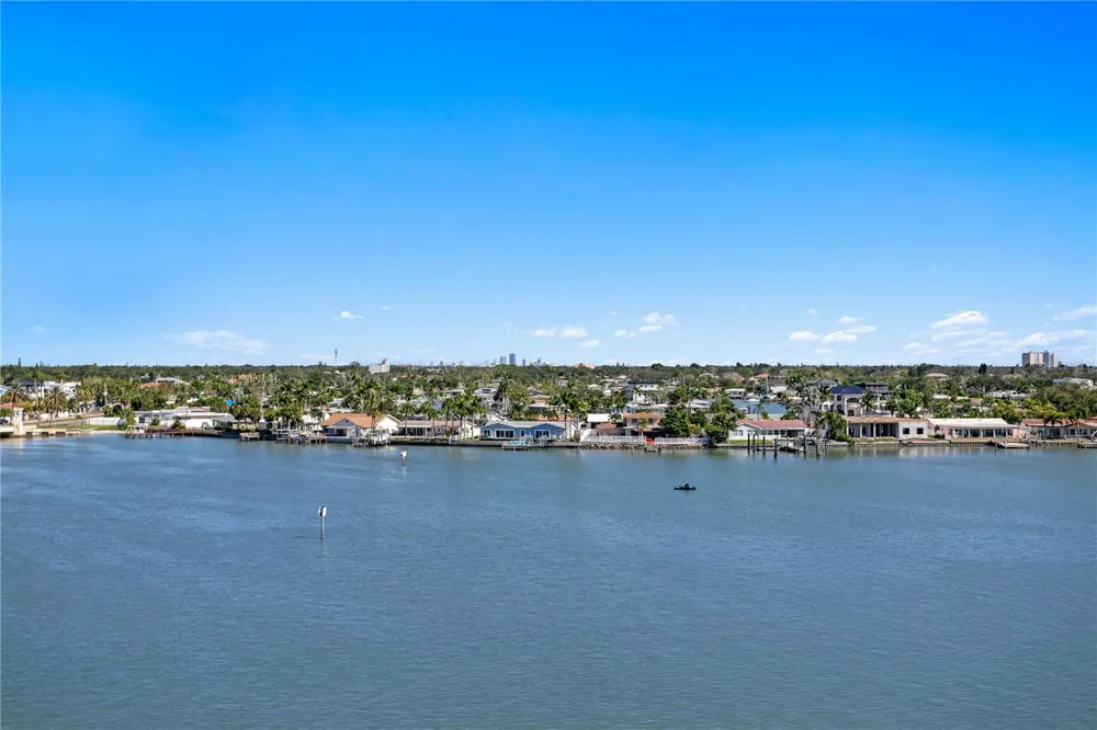 450 TREASURE ISLAND CAUSEWAY #104 Treasure Island, FL 33706