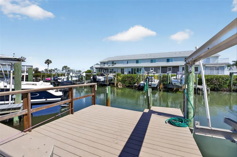 14617 LORIDAWN DRIVE #8 Seminole, FL 33776
