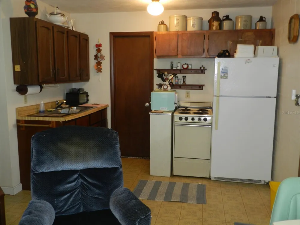 805 OCEAN AVENUE New Smyrna Beach, FL 32169