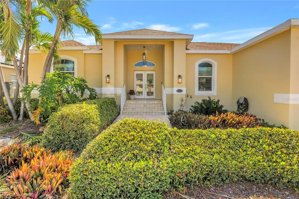 343 8TH AVENUE Tierra Verde, FL 33715