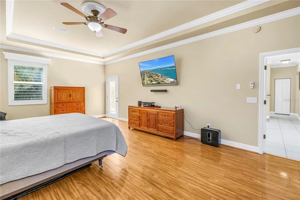 343 8TH AVENUE Tierra Verde, FL 33715