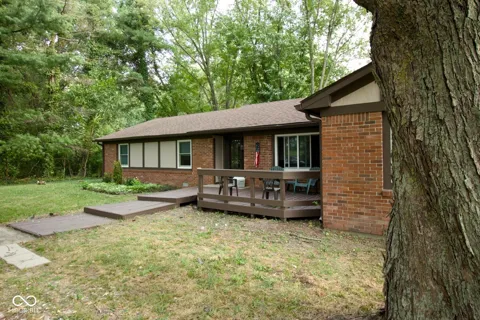 9885 E County Road 1000