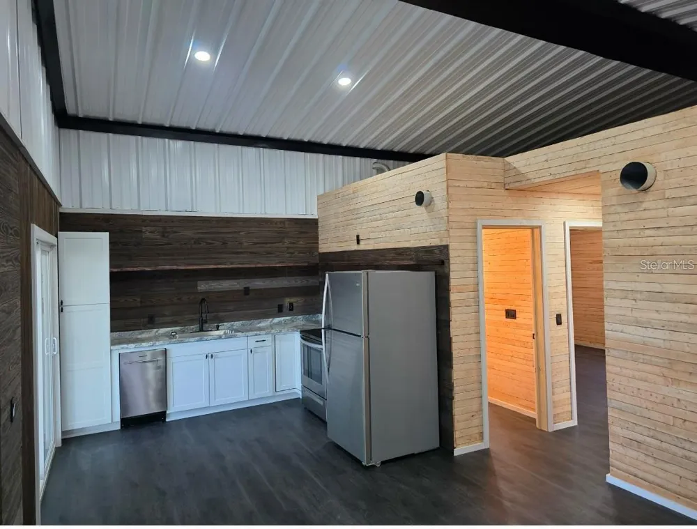 401 SW KEMP COURT #Suite B Lake City, FL 32024