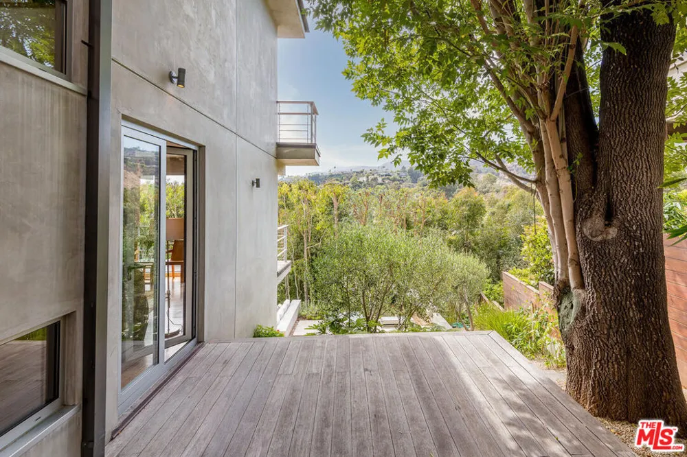 865 Oreo Place Pacific Palisades, CA 90272