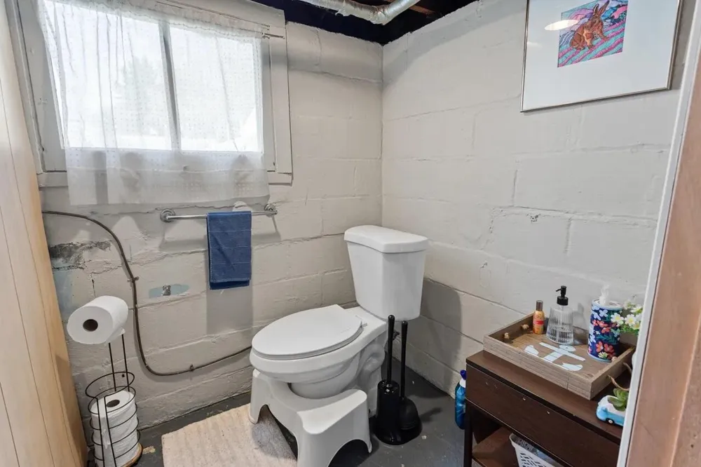 22713 Lanse Street Saint Clair Shores, MI 48081