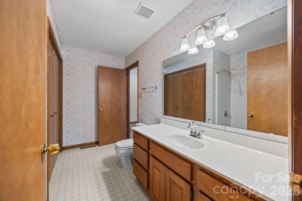 1305 Wellington Hills Circle Salisbury, NC 28147