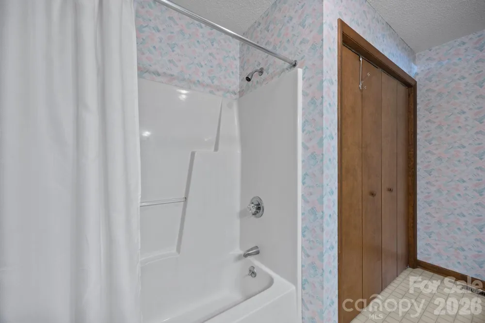 1305 Wellington Hills Circle Salisbury, NC 28147