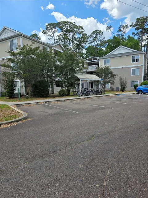 4000 SW 23RD STREET #6-305