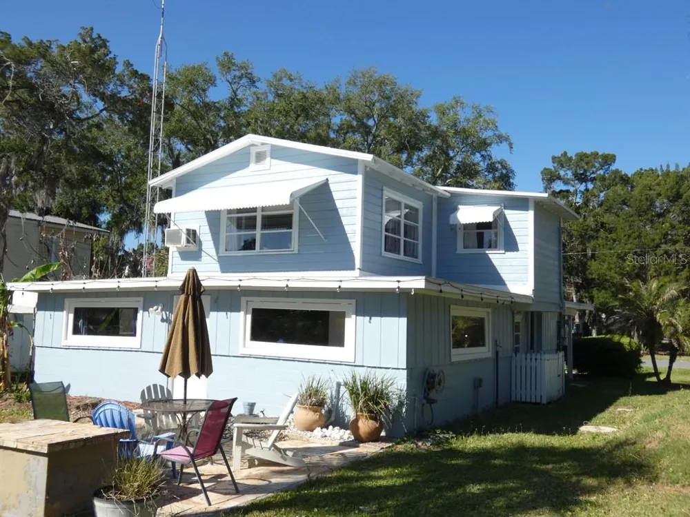 2215 S HUNT POINT Crystal River, FL 34429