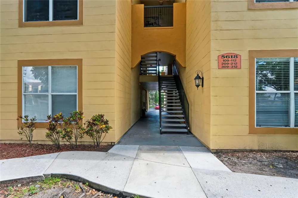 5618 PINNACLE HEIGHTS CIRCLE #312 Tampa, FL 33624