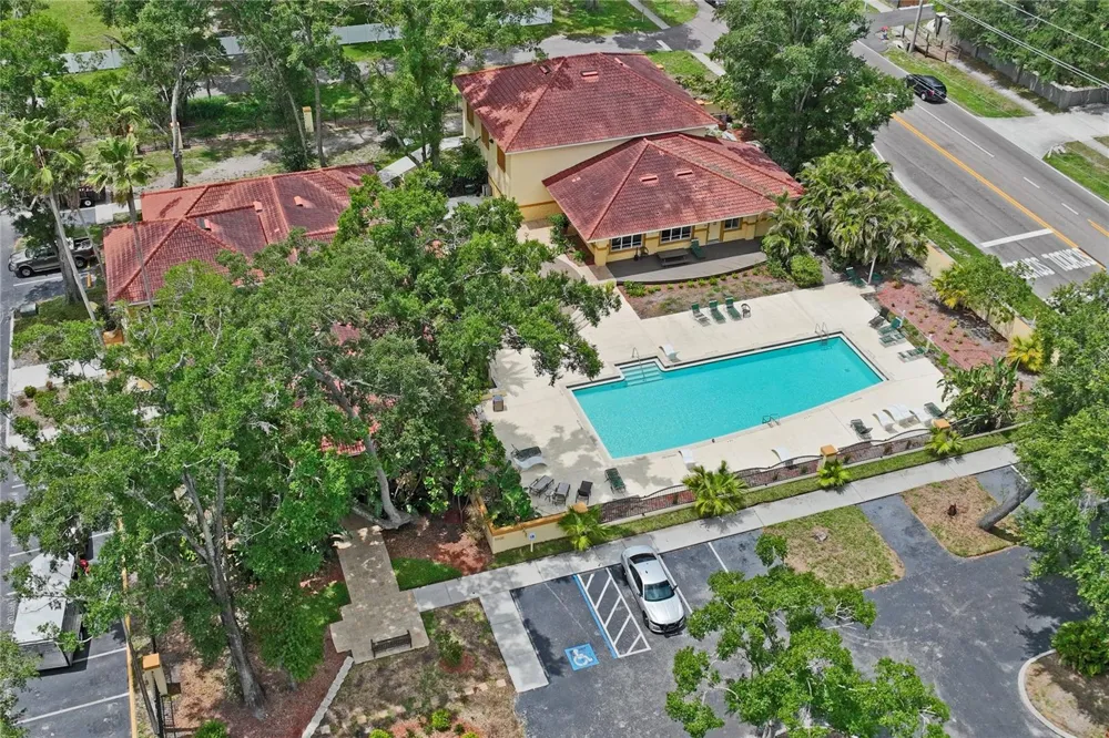 5618 PINNACLE HEIGHTS CIRCLE #312 Tampa, FL 33624