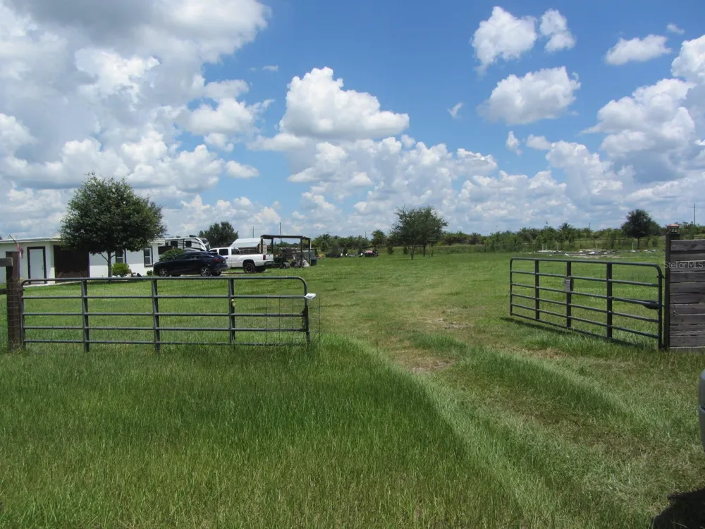 46365 STATE ROAD 64 E Myakka City, FL 34251