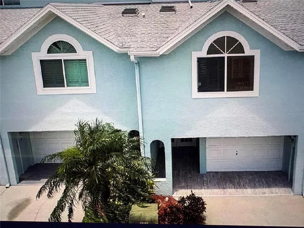 629 GARLAND CIRCLE Indian Rocks Beach, FL 33785