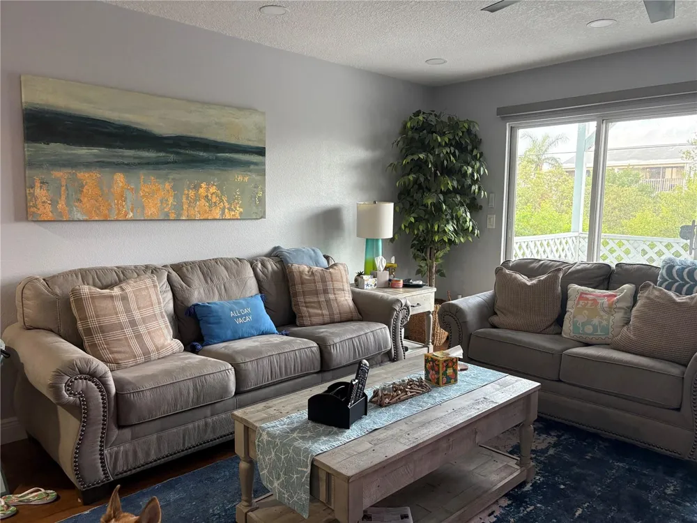 629 GARLAND CIRCLE Indian Rocks Beach, FL 33785