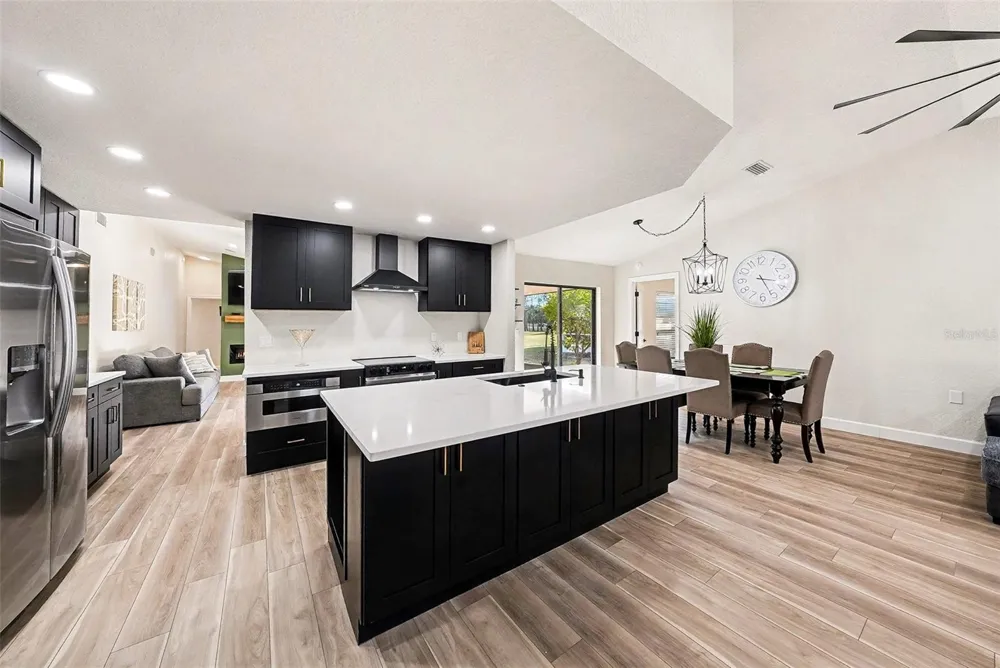 11325 GLENMONT DRIVE Tampa, FL 33635