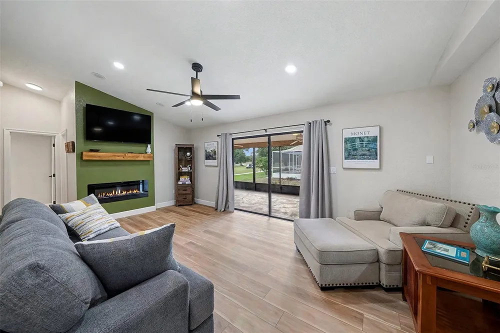 11325 GLENMONT DRIVE Tampa, FL 33635