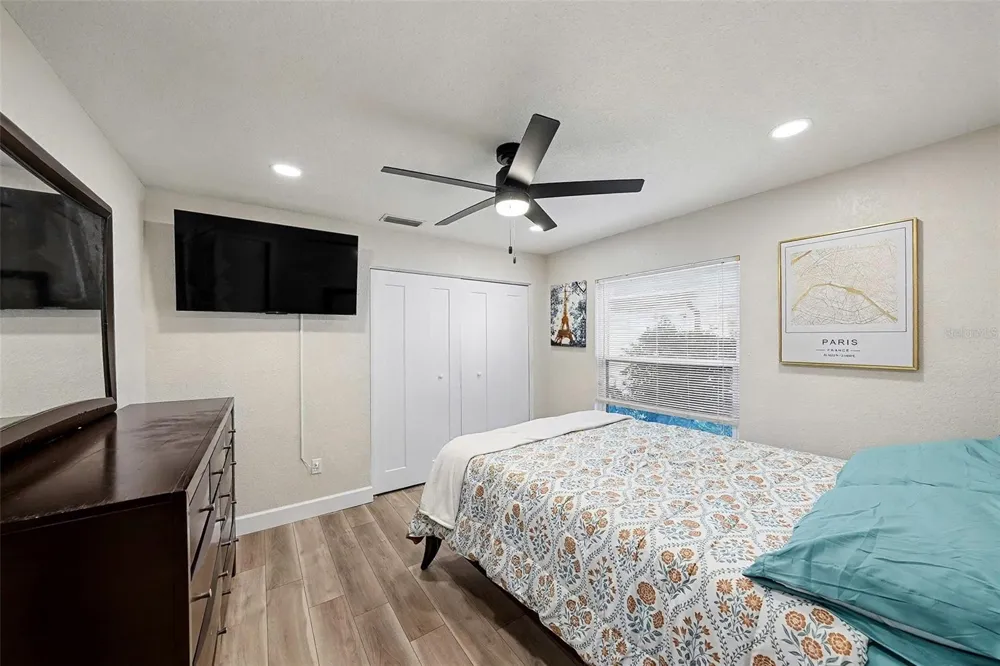 11325 GLENMONT DRIVE Tampa, FL 33635