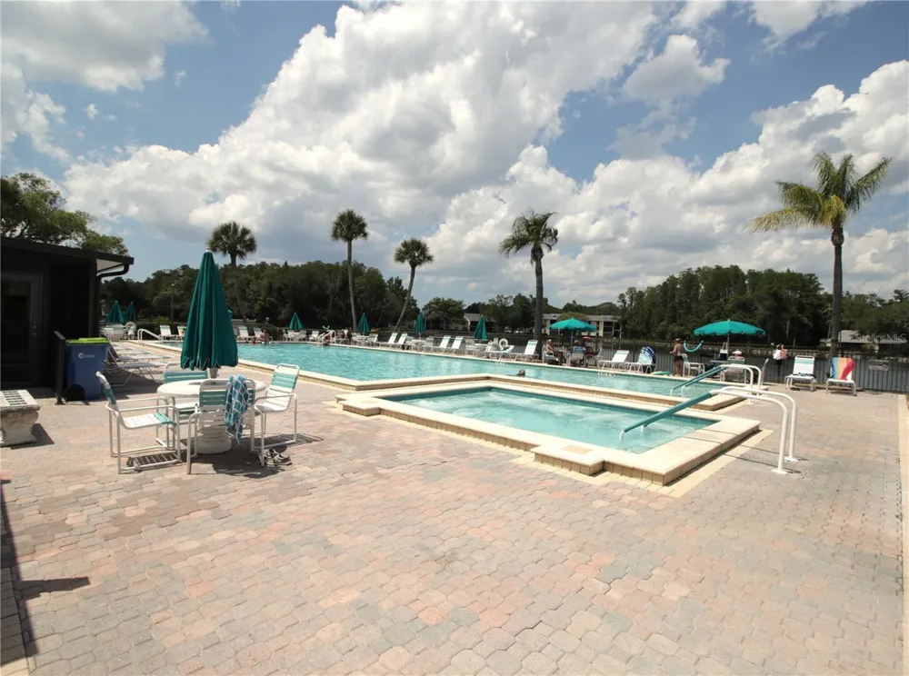 3232 LAKE PINE WAY E #G1 Tarpon Springs, FL 34688