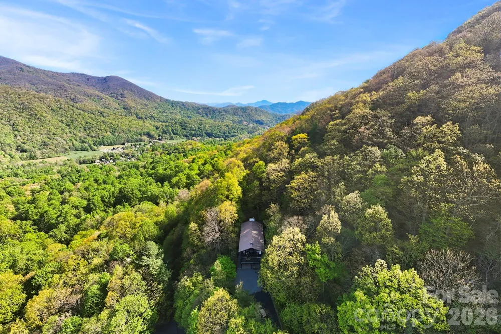 821 Summit Drive Maggie Valley, NC 28751