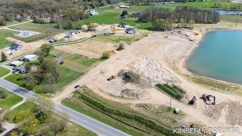 6536 Fillmore Street Allendale, MI 49401