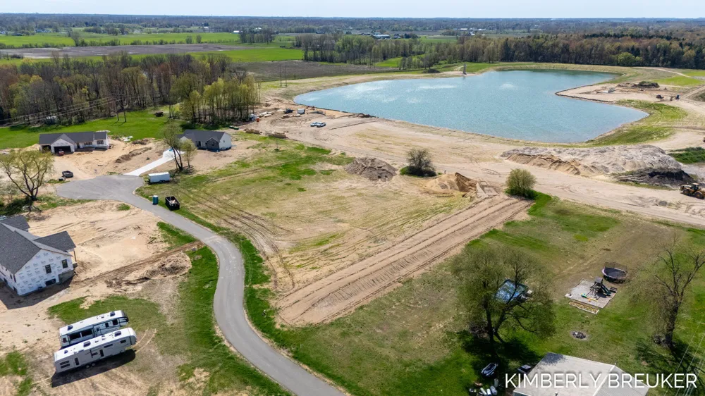 6536 Fillmore Street Allendale, MI 49401