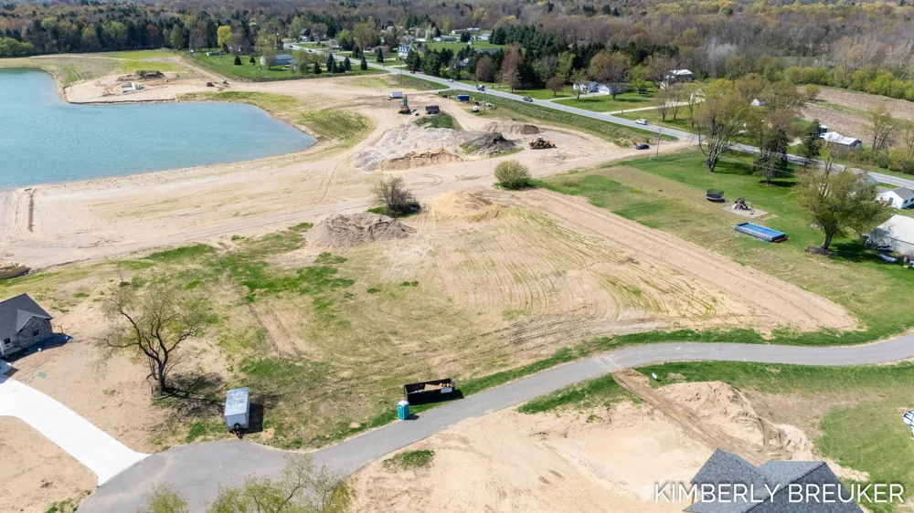 6536 Fillmore Street Allendale, MI 49401