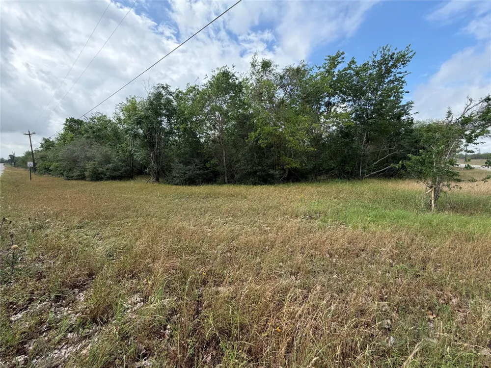 9 Love Road Victoria, TX 77904