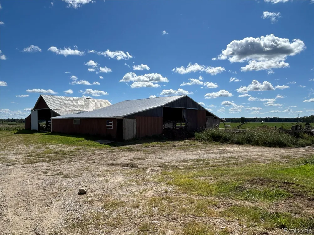 16465 Almont Berlin Township, MI 48002