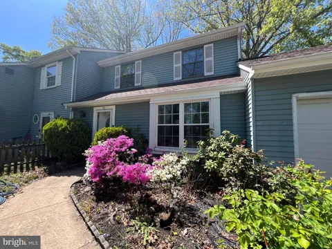 41 HAMPTON GATE DRIVE