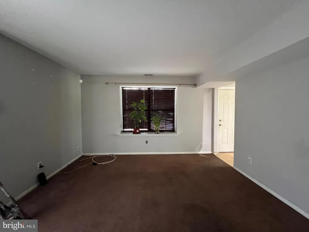 41 HAMPTON GATE DRIVE Sicklerville, NJ 08081