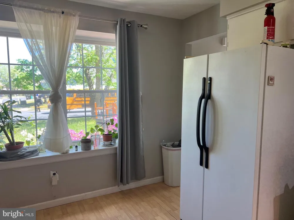 41 HAMPTON GATE DRIVE Sicklerville, NJ 08081