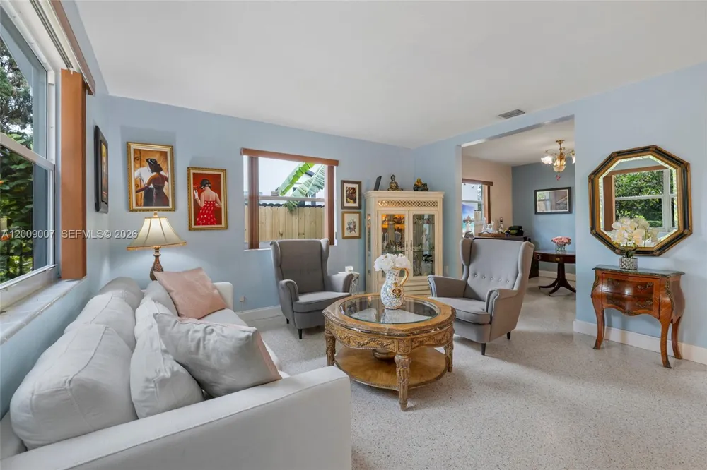 7840 SW 67th Ave South Miami, FL 33143