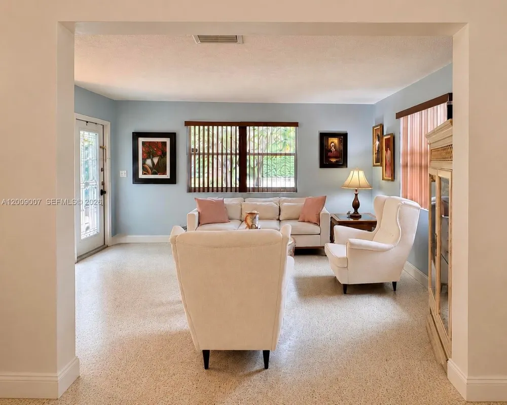 7840 SW 67th Ave South Miami, FL 33143