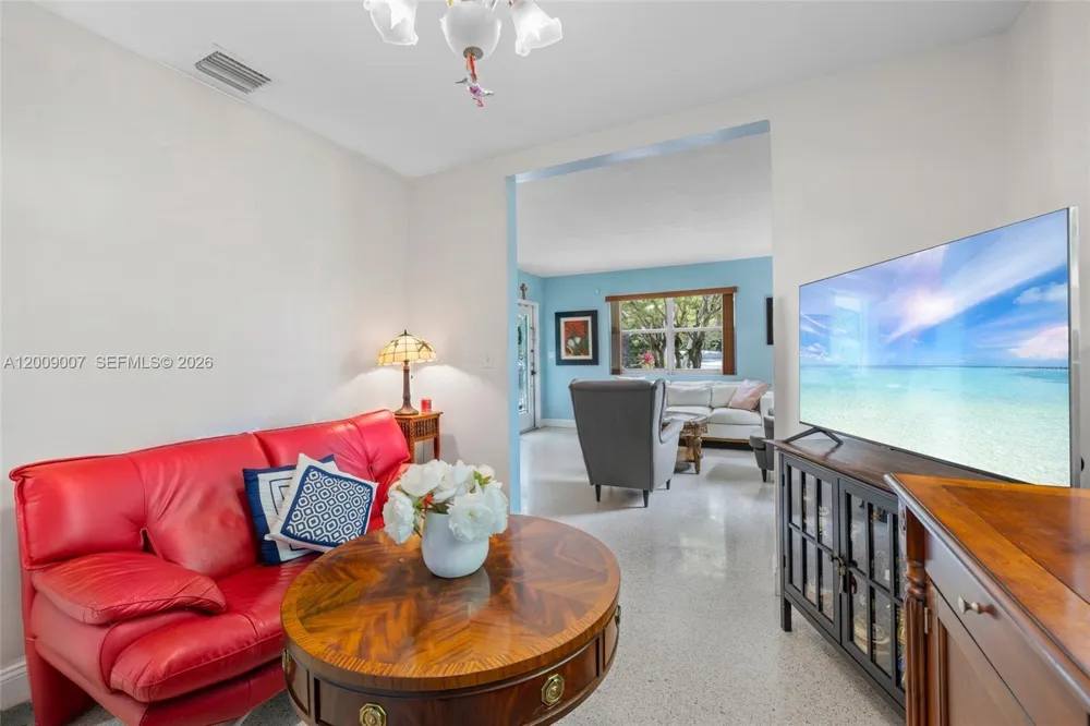 7840 SW 67th Ave South Miami, FL 33143