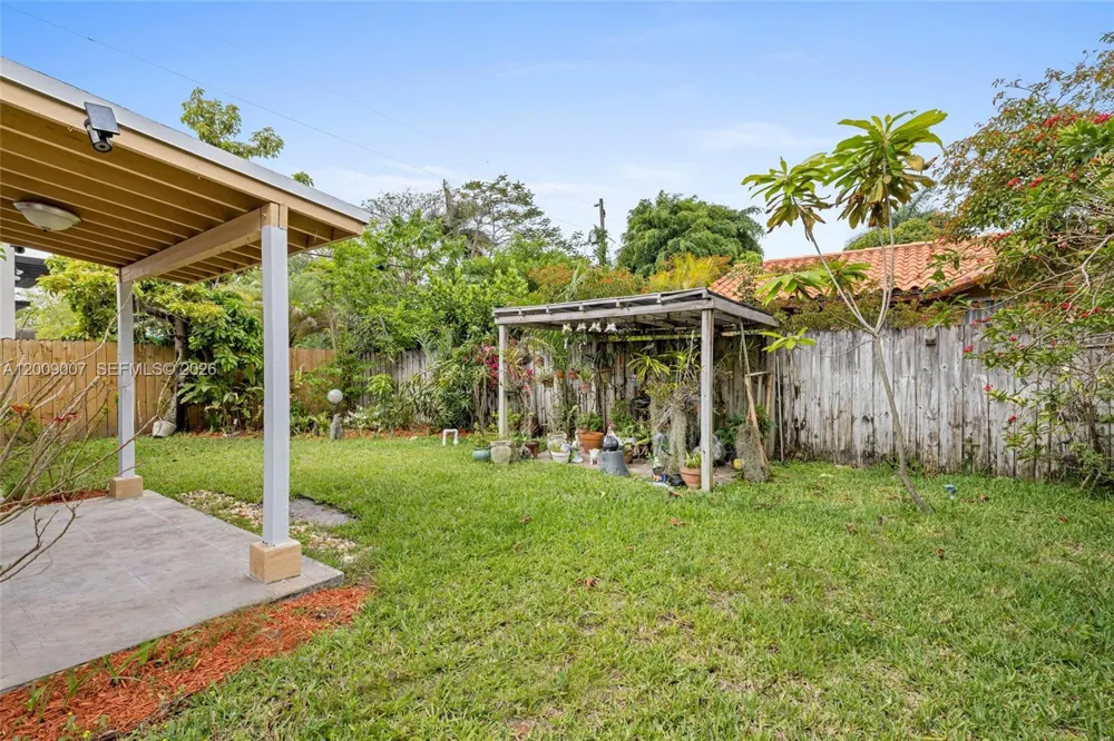 7840 SW 67th Ave South Miami, FL 33143