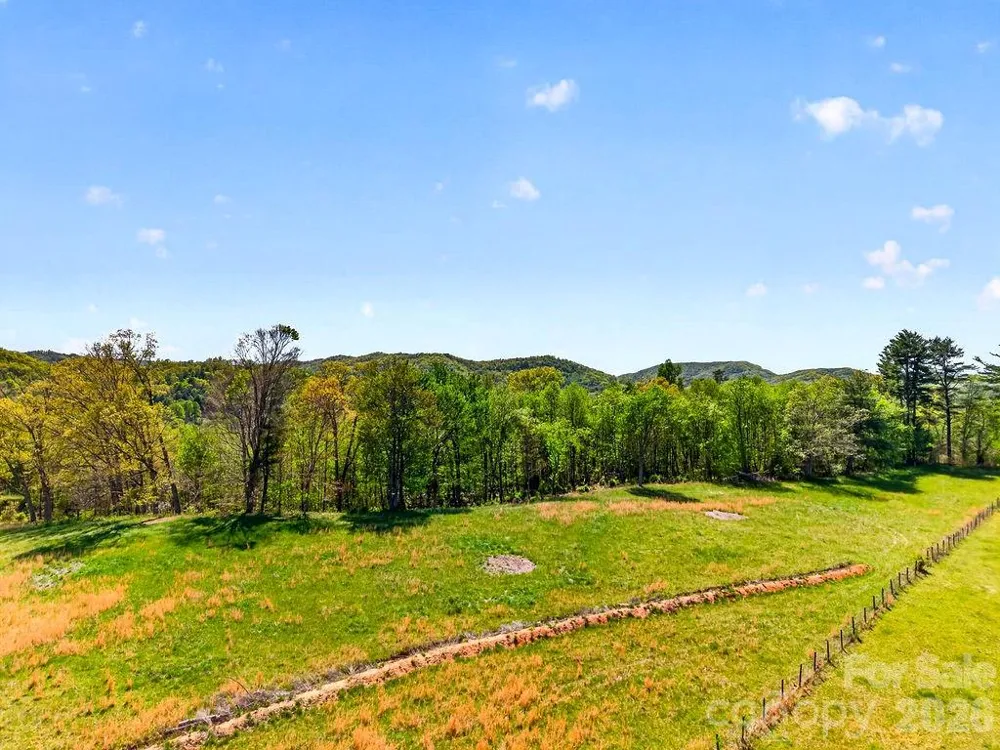 000 Etowah School Road Hendersonville, NC 28739