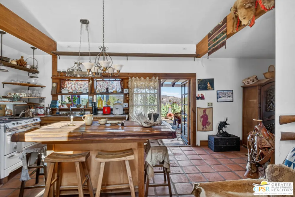 53408 Stud Valley Road Pioneertown, CA 92268