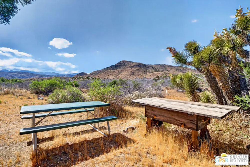 53408 Stud Valley Road Pioneertown, CA 92268