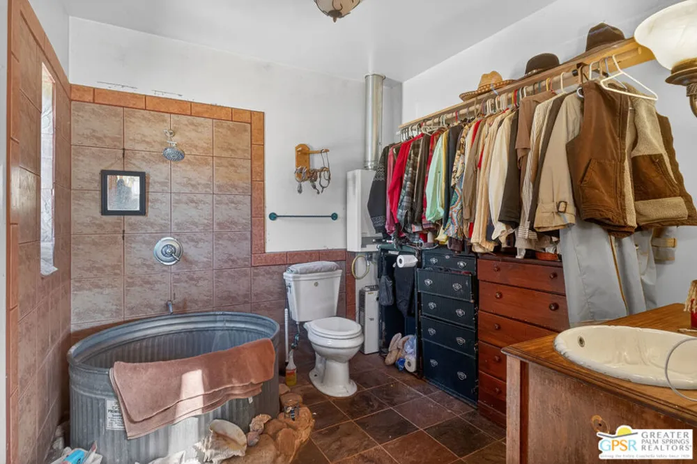 53408 Stud Valley Road Pioneertown, CA 92268