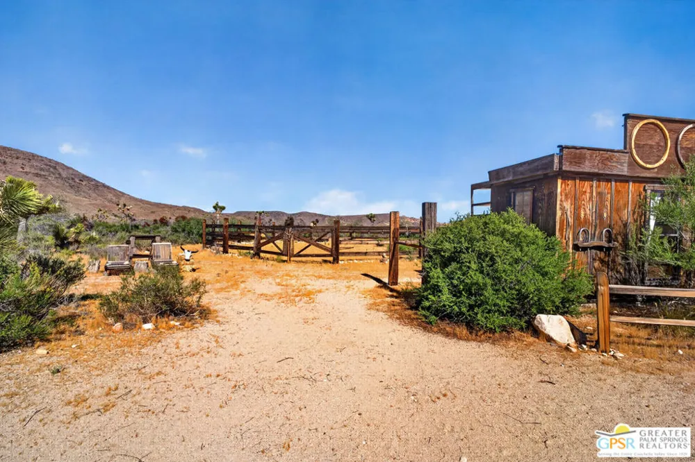 53408 Stud Valley Road Pioneertown, CA 92268